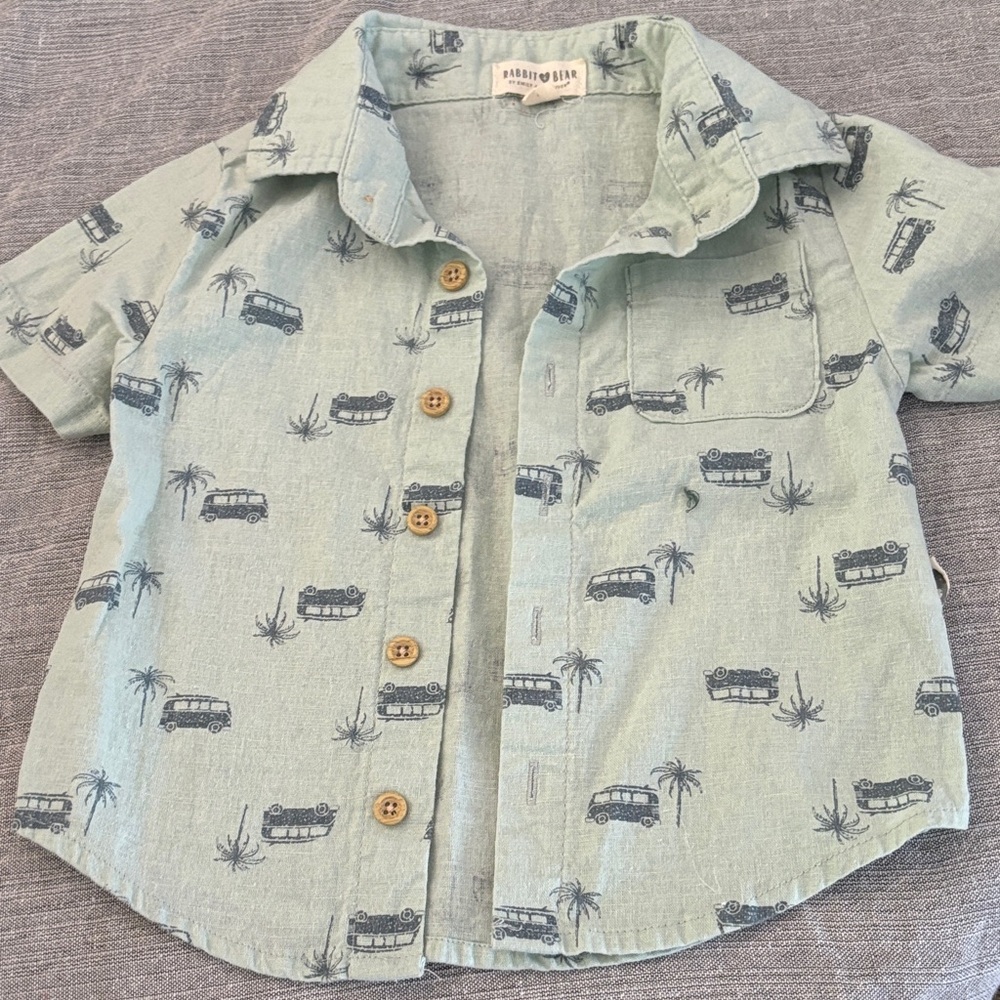 Rabbit +Bear boys button up shirt size 2T